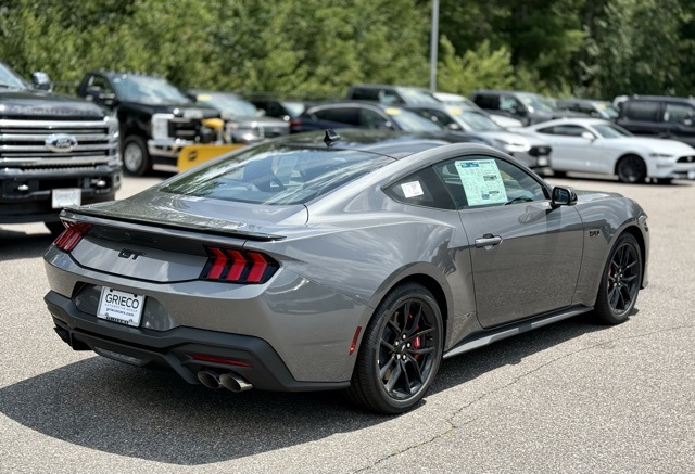 2025 Ford Mustang GT Premium photo 4