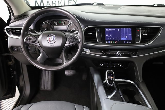 2020 Buick Enclave Essence photo 2
