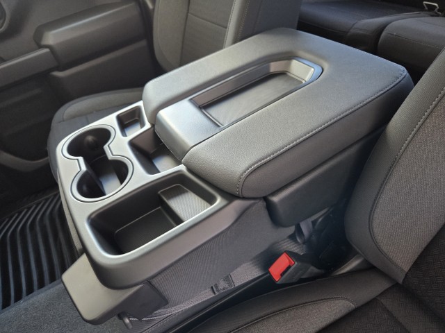 2025 Chevrolet Silverado 2500HD Custom photo 21