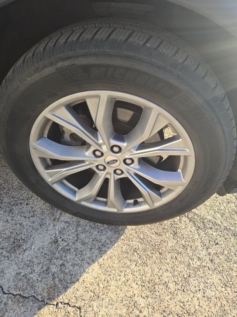 2020 Ford Explorer XLT photo 4