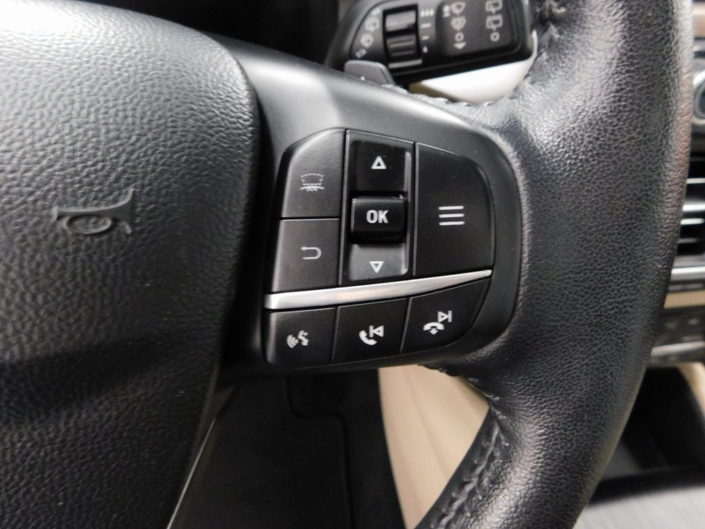 2020 Ford Escape Titanium photo 22