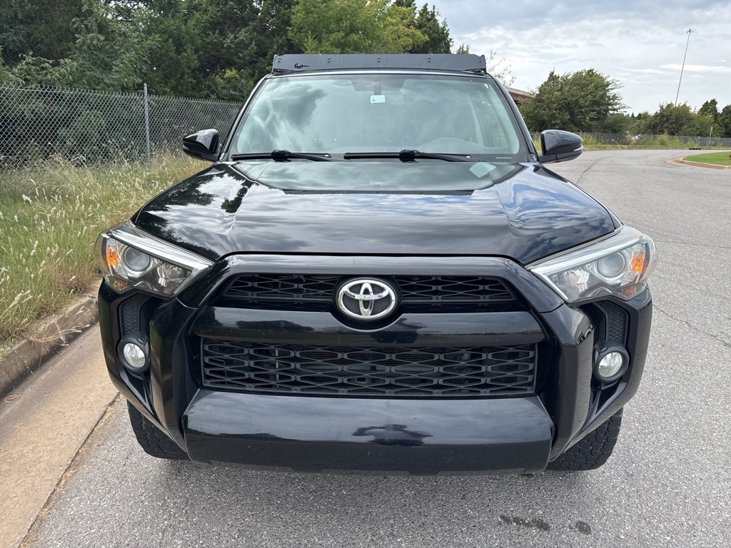 2016 Toyota 4Runner Base photo 3