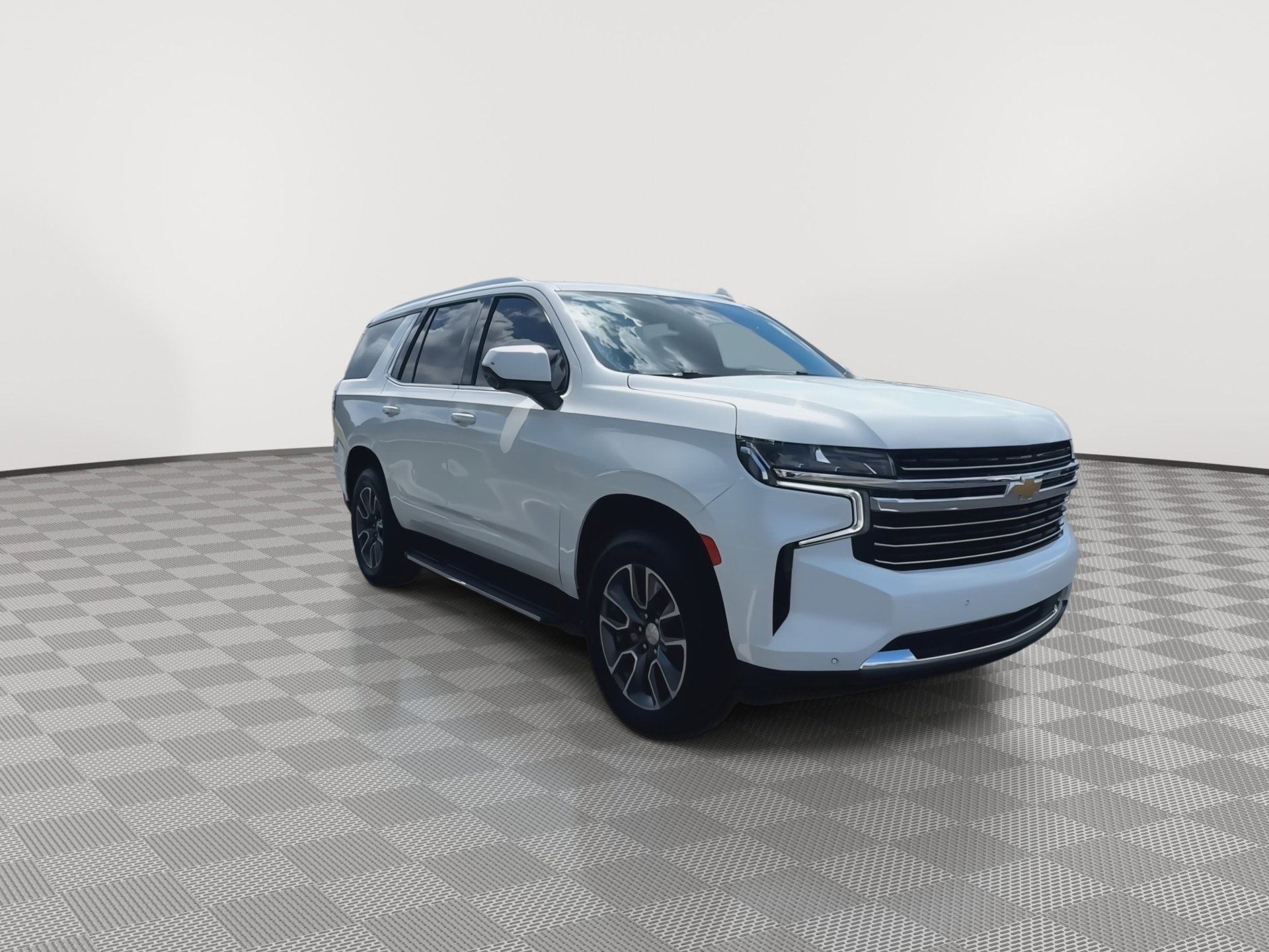2023 Chevrolet Tahoe LT photo 3