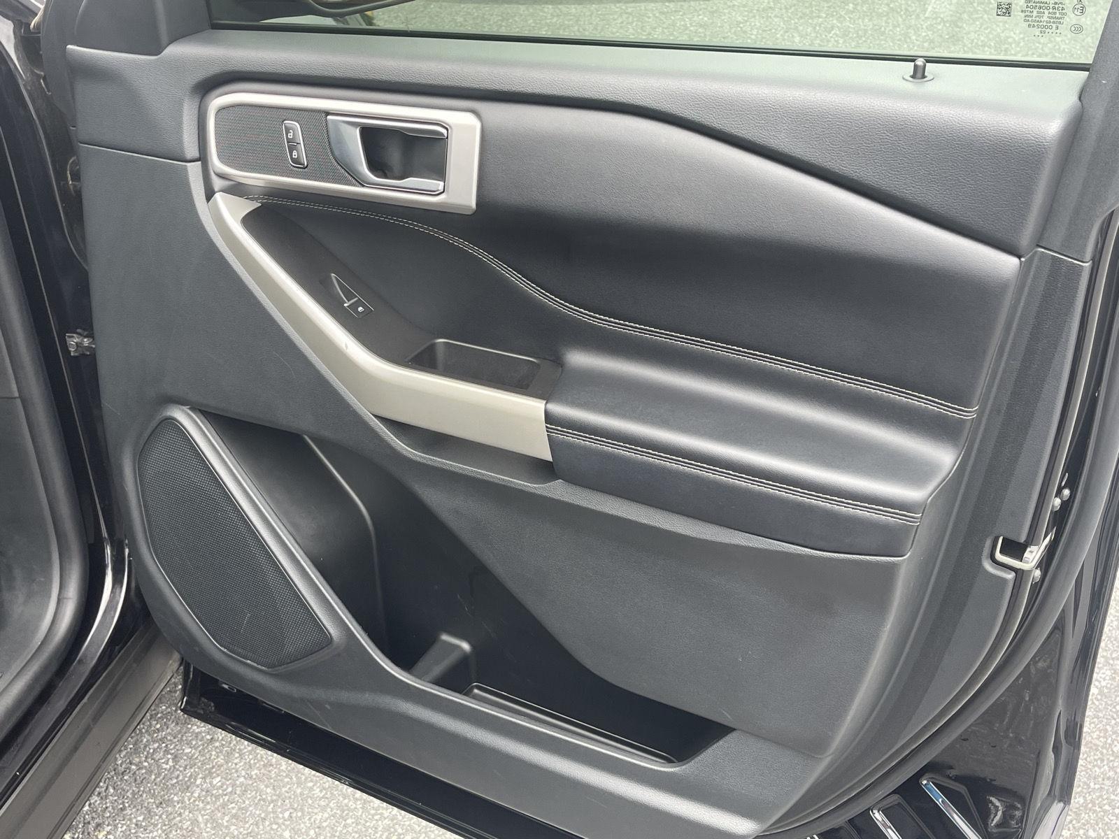 2022 Ford Explorer XLT photo 15