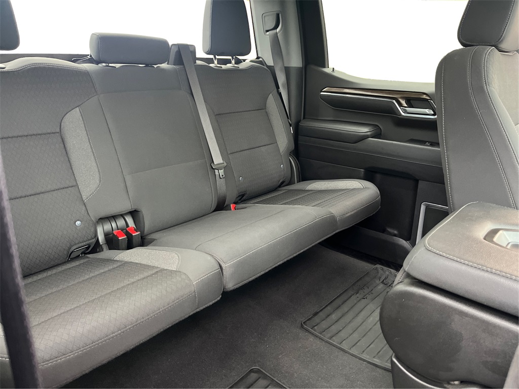 2023 Chevrolet Silverado 1500 LT photo 4