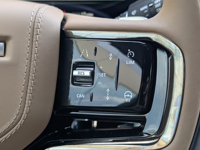 2025 Land Rover Range Rover Sport SE photo 20