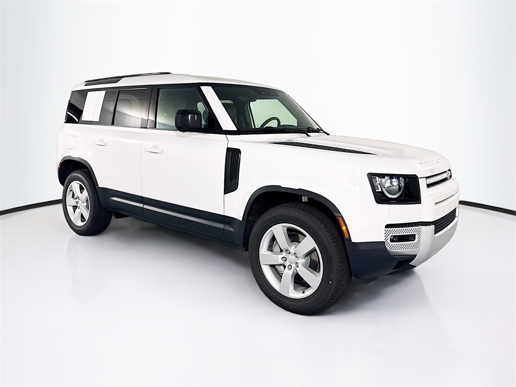 2025 Land Rover Defender 110 S photo 3