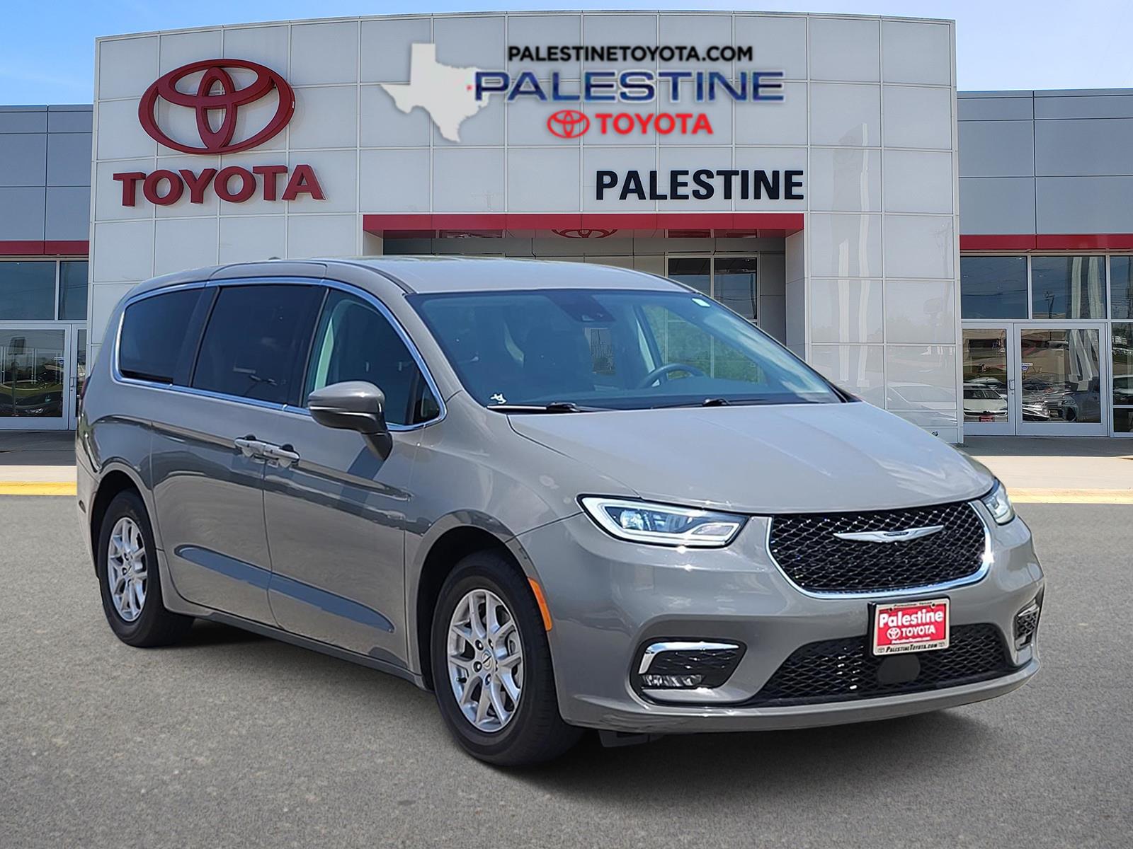 2023 Chrysler Pacifica Touring L