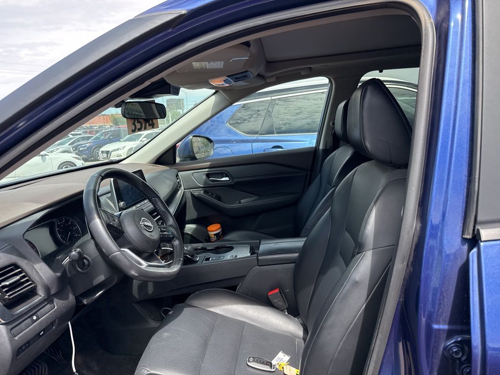 2023 Nissan Rogue SV photo 13