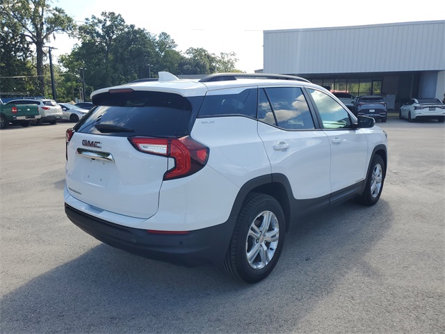 2022 Gmc Terrain SLE photo 3