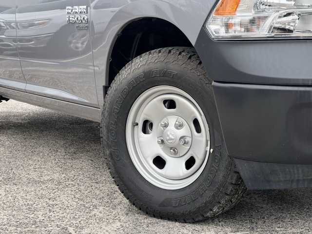 2024 Ram 1500 Classic Tradesman photo 2