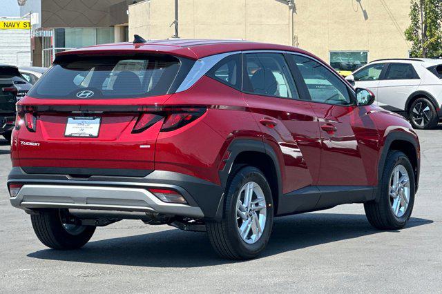 2025 Hyundai Tucson SE photo 4