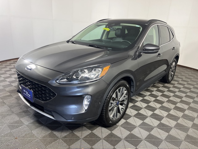 2020 Ford Escape Hybrid Titanium photo 3