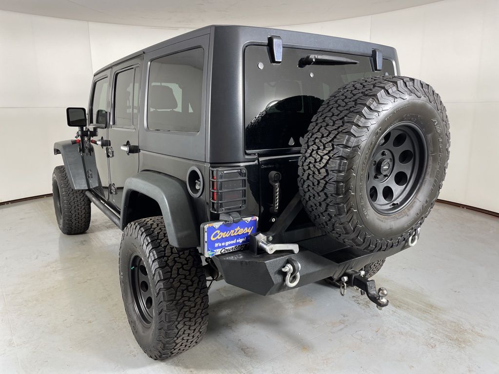 2016 Jeep Wrangler Unlimited Sport photo 3
