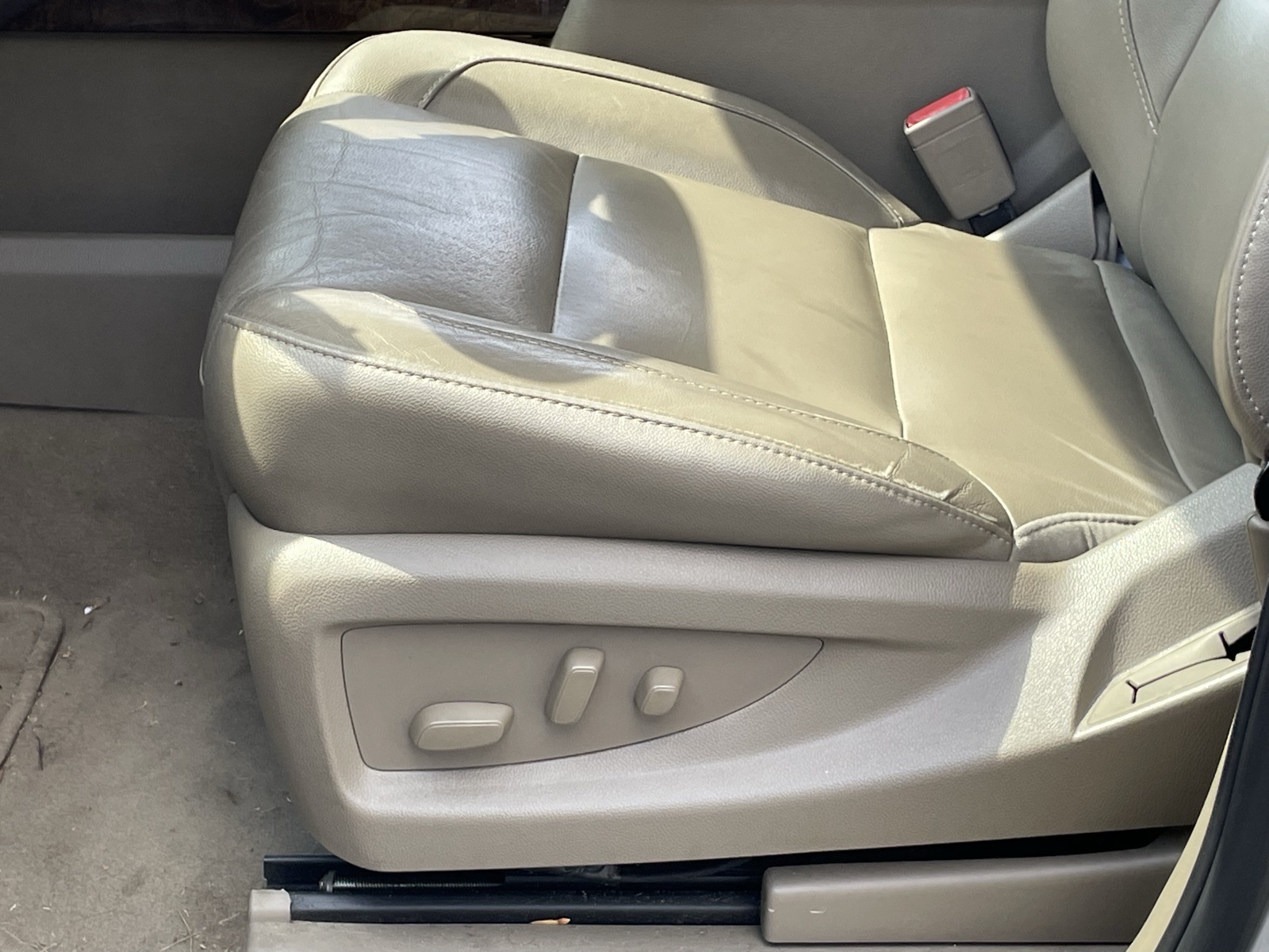 2020 Chevrolet Tahoe LT photo 16