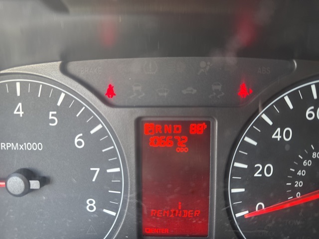 2015 Nissan NV3500 photo 2