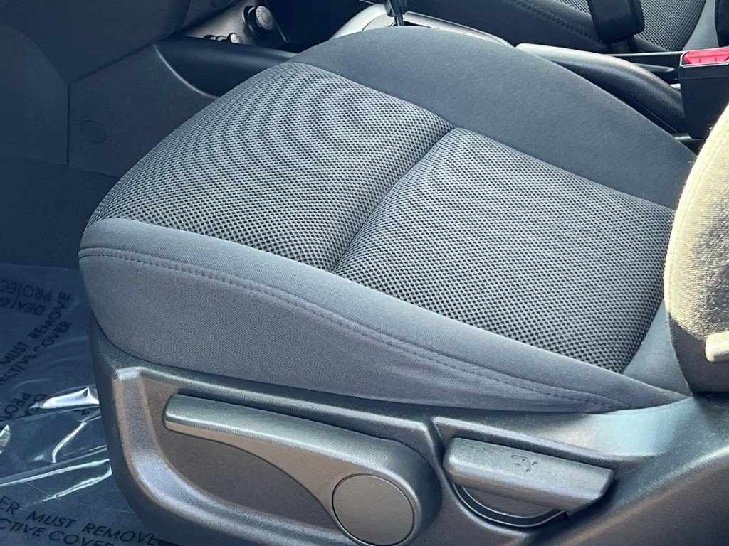 2010 Hyundai Elantra Touring SE photo 15