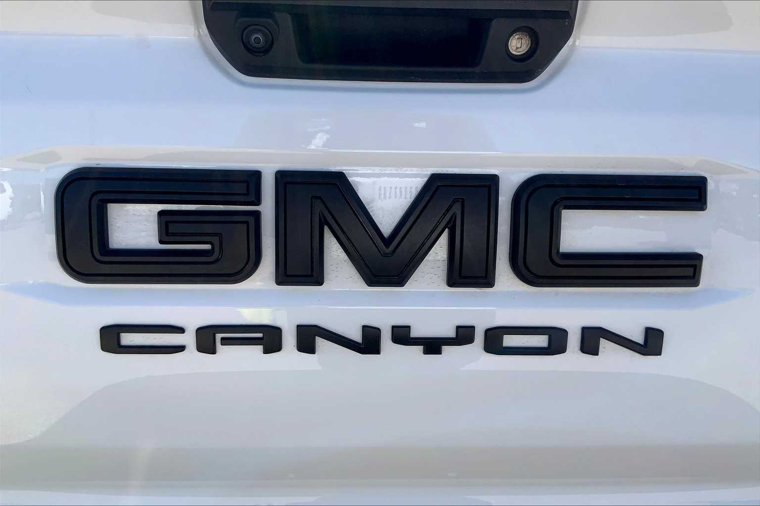 2024 Gmc Canyon AT4 photo 30