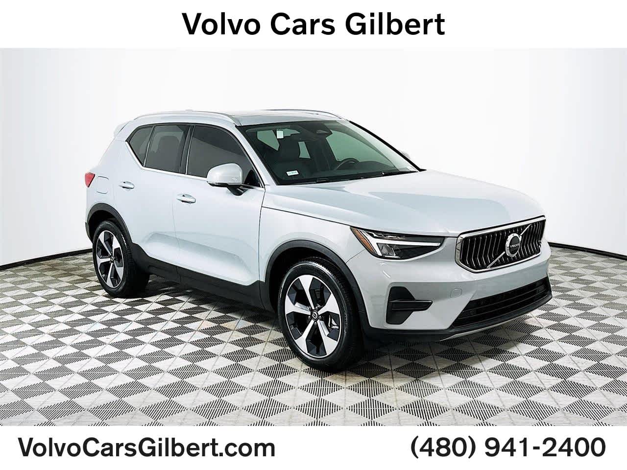 2025 Volvo XC40 Core