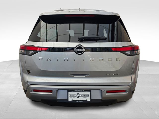 2025 Nissan Pathfinder SL photo 4