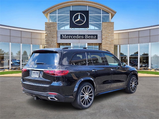2025 Mercedes Benz GLS 450 4MATIC photo 4