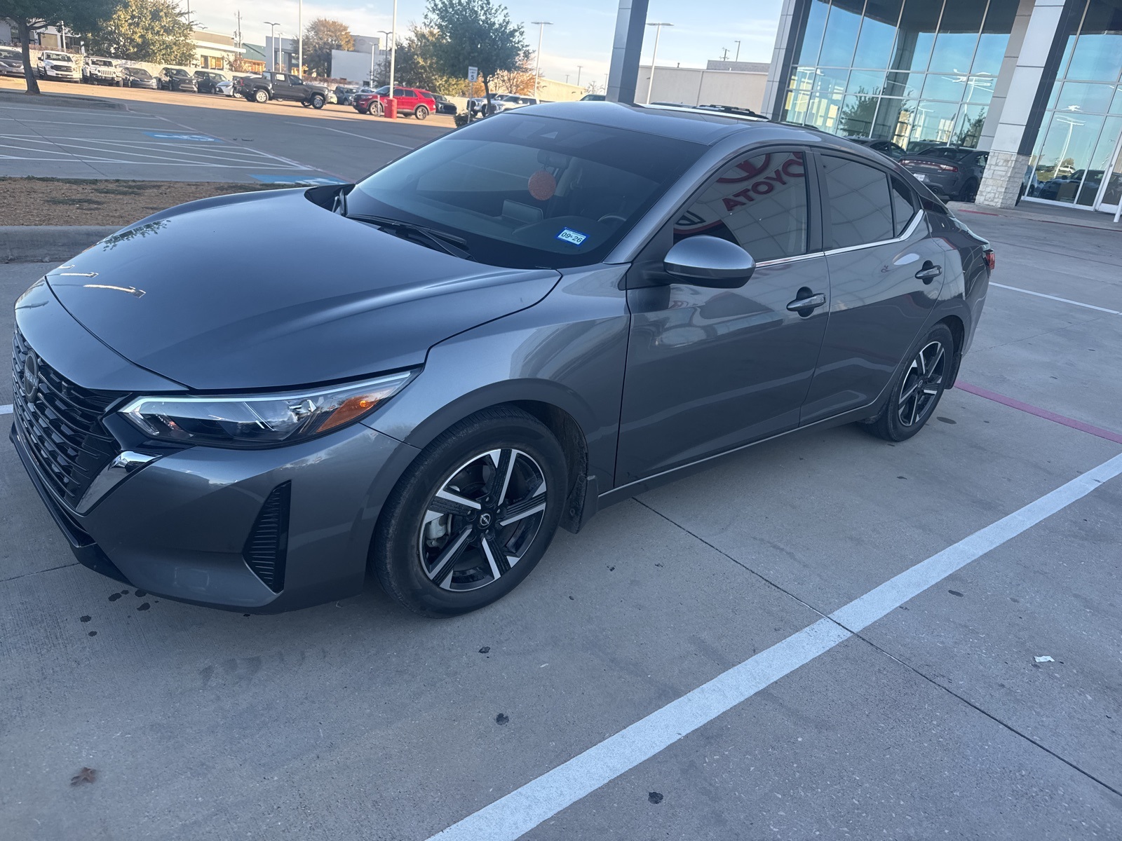 2025 Nissan Sentra SV's photo