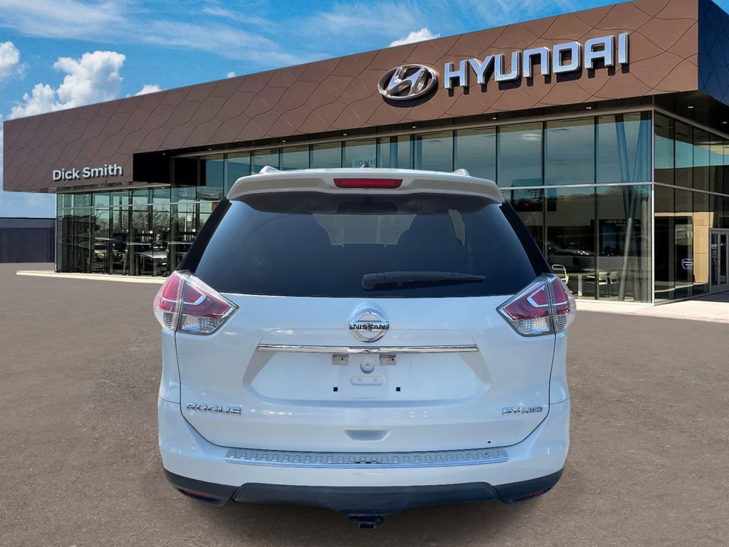2015 Nissan Rogue SV photo 6