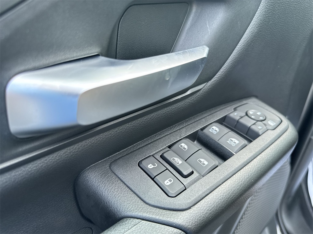 2025 Ram 1500 Tradesman photo 19