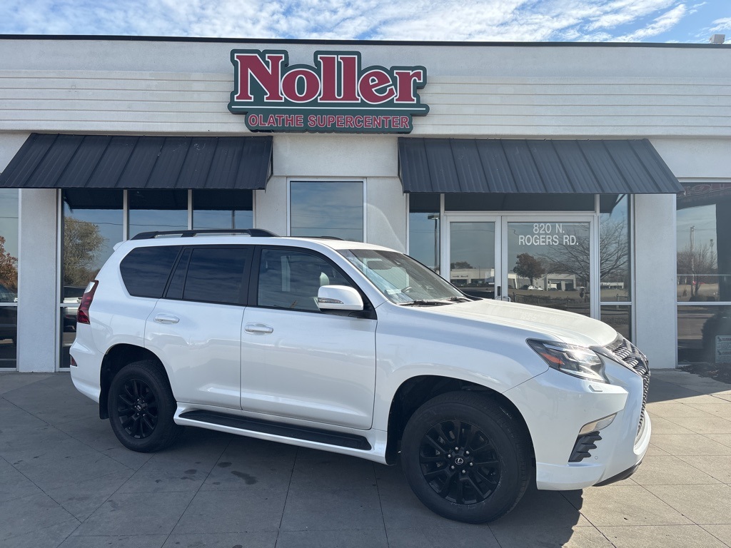 2022 Lexus GX Base's photo