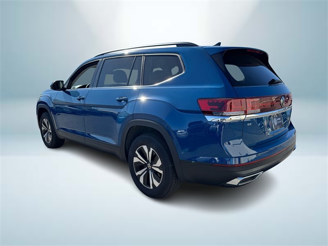 2025 Volkswagen Atlas SE photo 2
