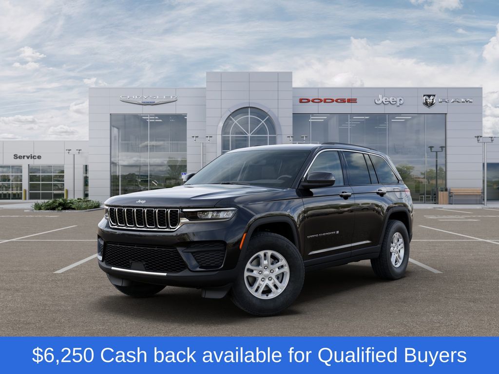 2025 Jeep Grand Cherokee Laredo's photo