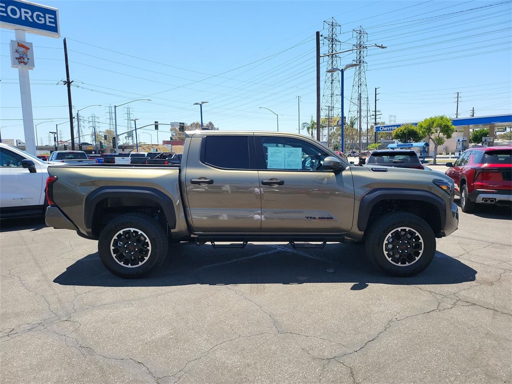 2025 Toyota Tacoma photo 27