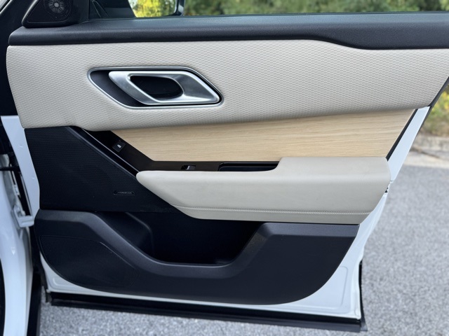 2022 Land Rover Range Rover Velar P250 R-Dynamic S photo 18