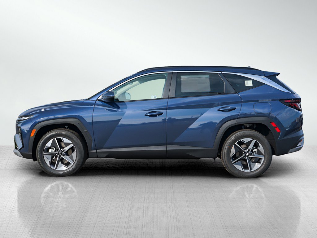 2025 Hyundai Tucson SEL photo 3