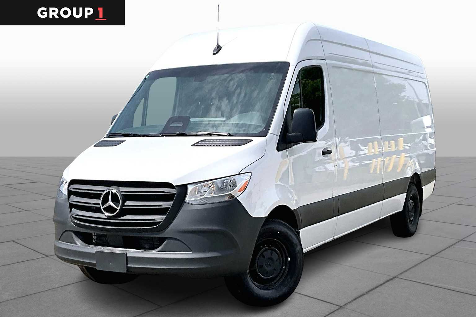 2025 Mercedes-Benz Sprinter Cargo Van Base's photo