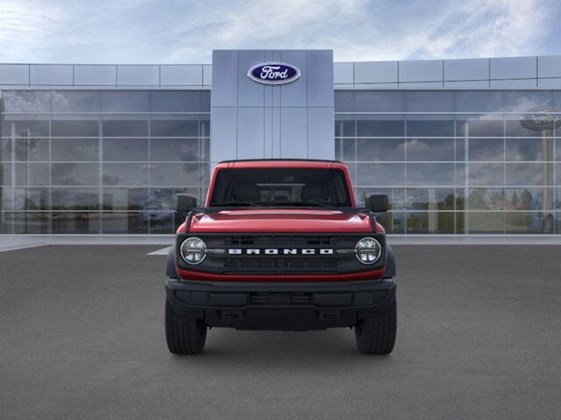 2025 Ford Bronco Base photo 5