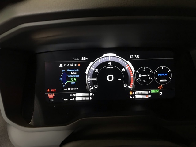2025 Toyota Tundra Limited CrewMax photo 18