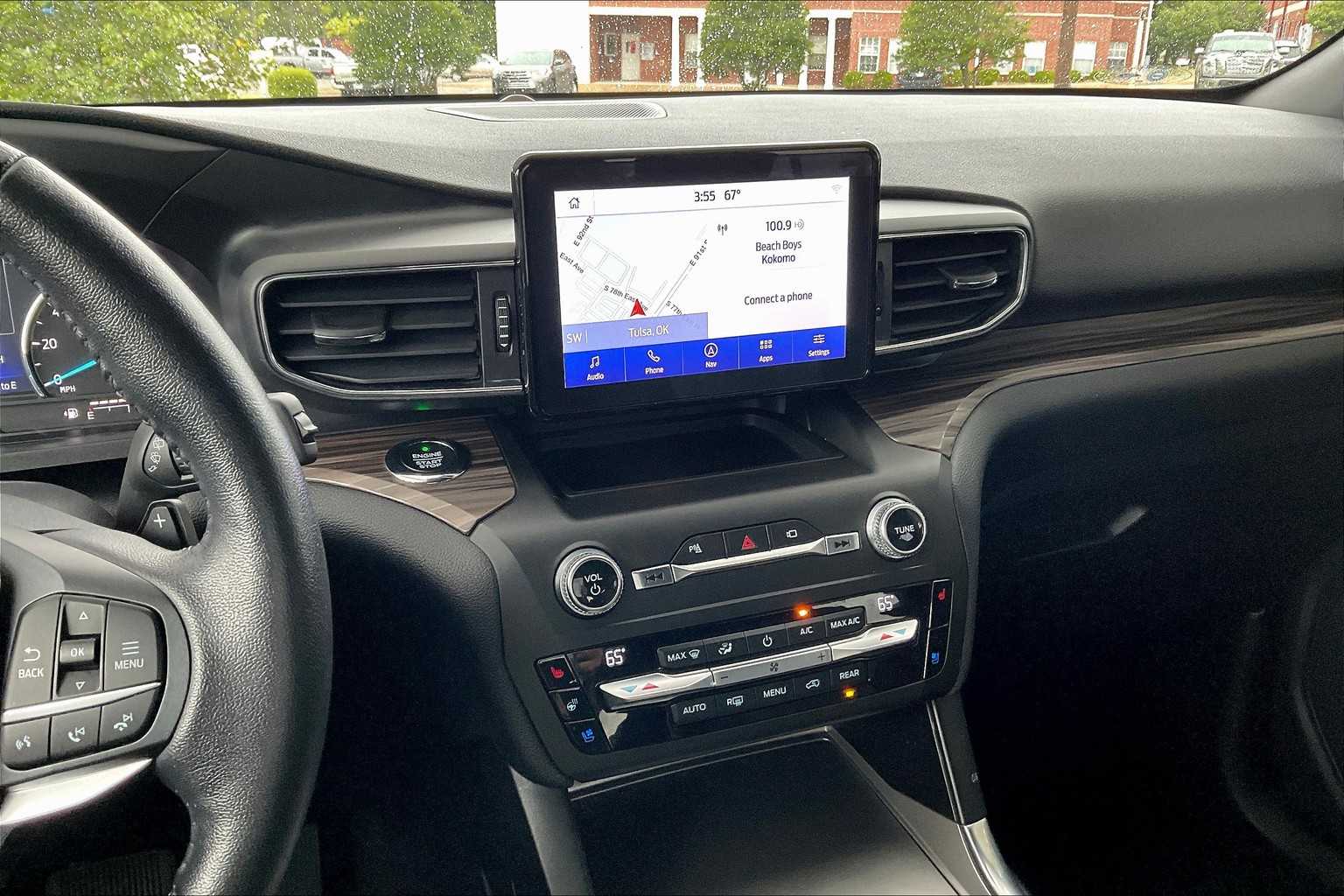 2020 Ford Explorer Limited photo 2
