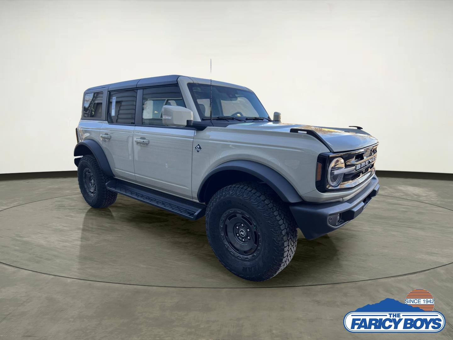 2025 Ford Bronco Outer Banks photo 4