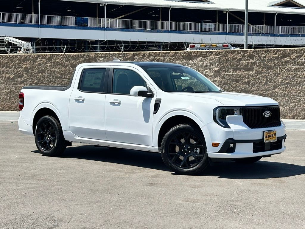 2025 Ford Maverick Lobo Standard