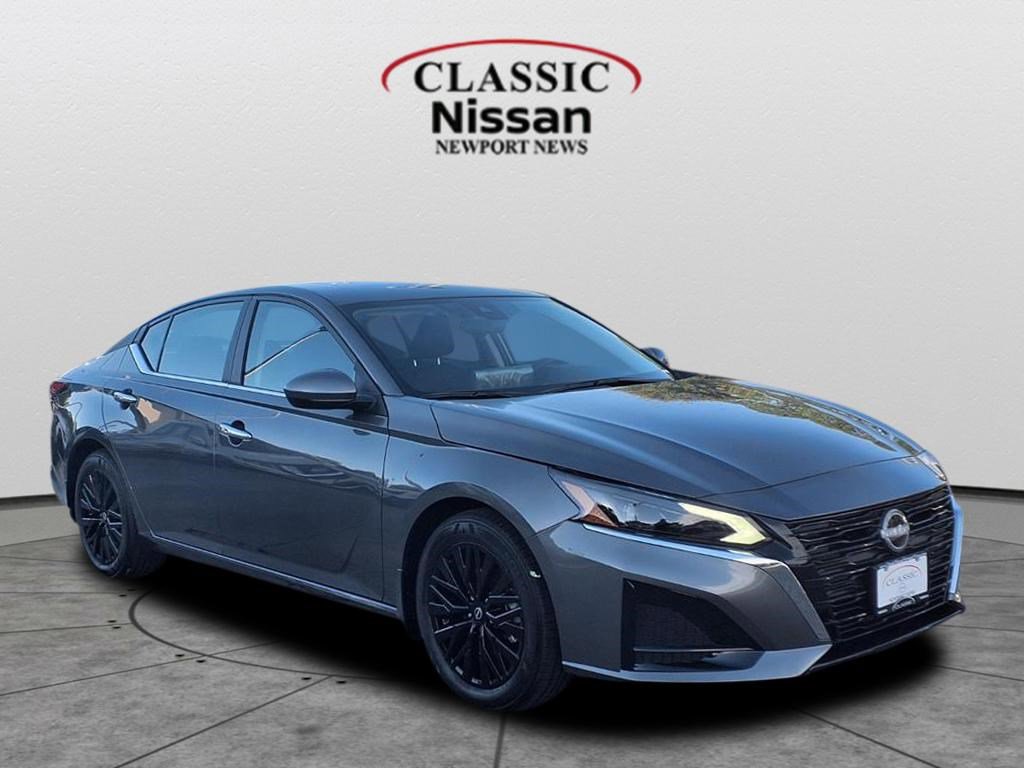 2025 Nissan Altima SV's photo