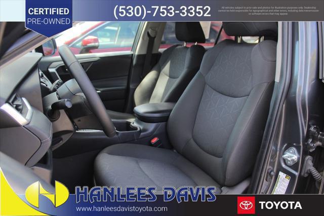 2023 Toyota RAV4 XLE photo 6