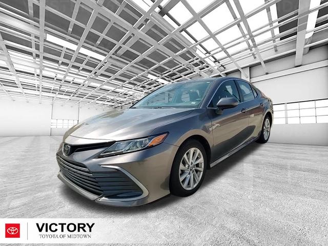 2023 Toyota Camry LE photo 7