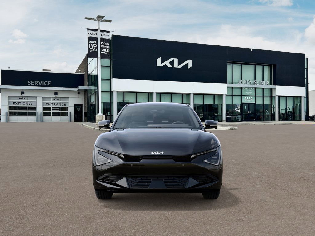 2025 Kia EV6 Light photo 2