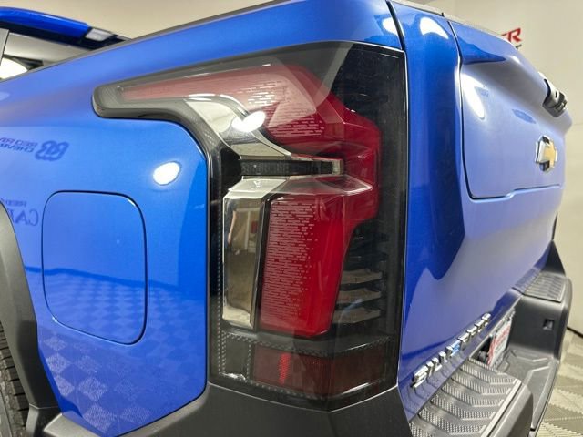 2025 Chevrolet Silverado EV LT photo 17