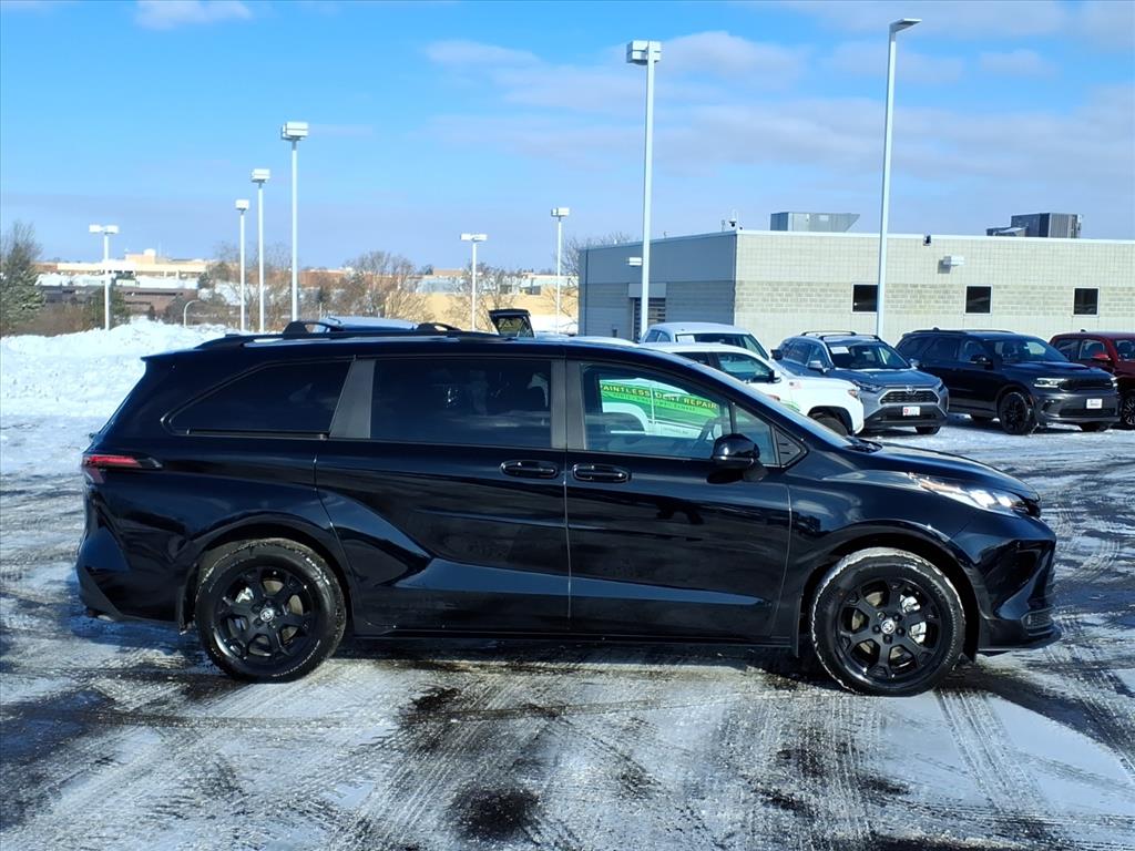 Used 2025 Toyota Sienna Woodland Edition with VIN 5TDCSKFC9SS177473 for sale in Burnsville, Minnesota