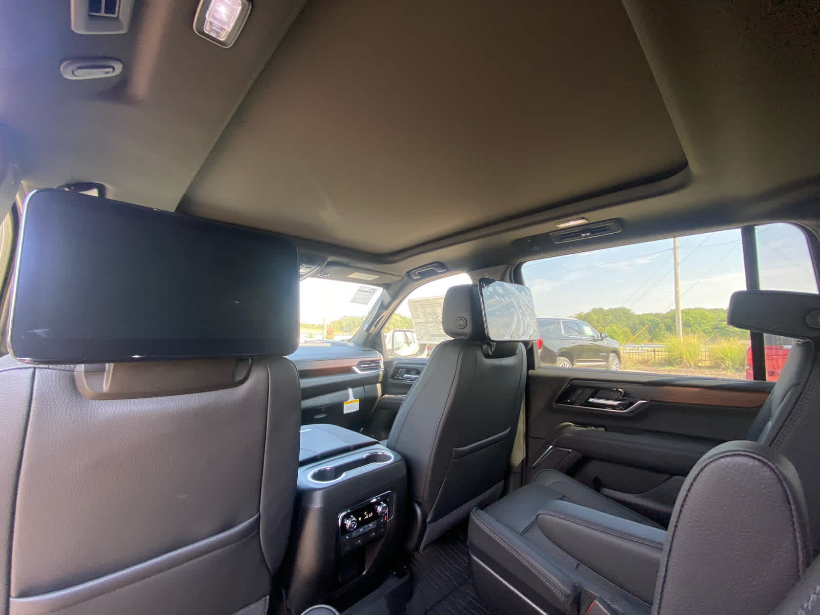 2025 Gmc Yukon XL Denali photo 28