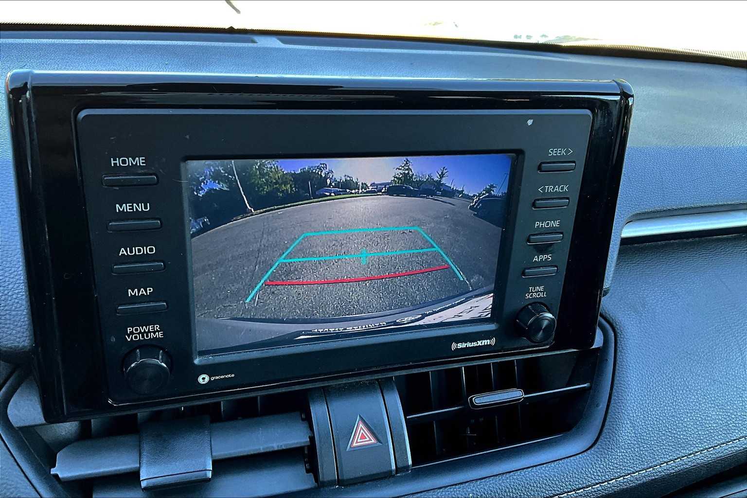 2021 Toyota RAV4 LE photo 25