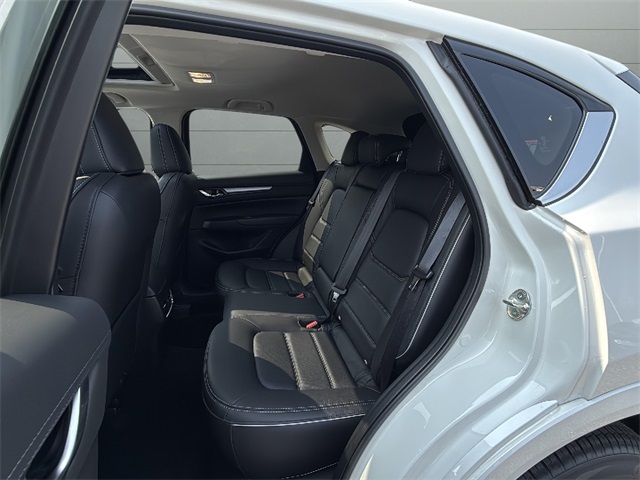 2025 Mazda CX-5 2.5 S Preferred photo 10