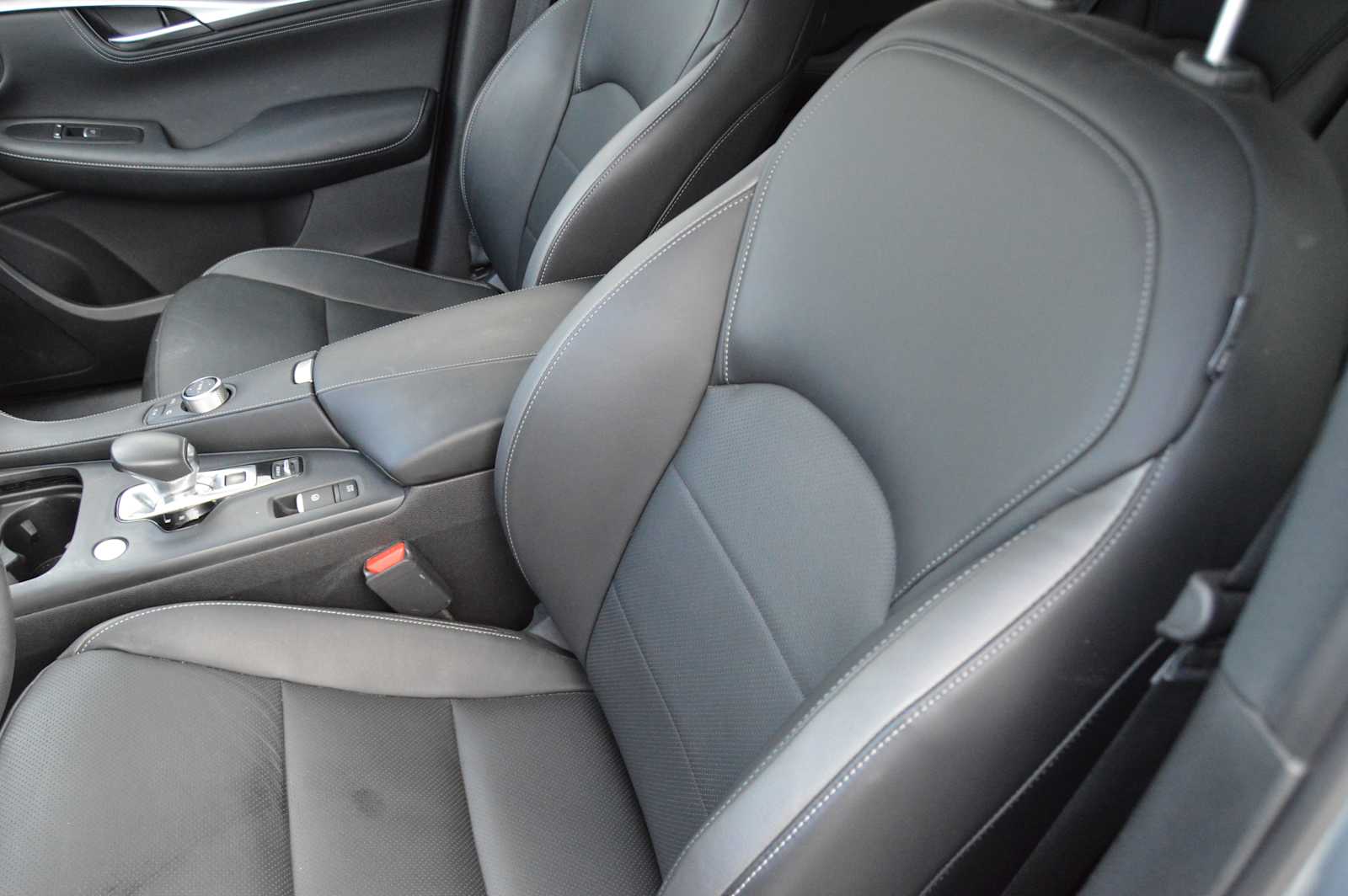 2023 Infiniti QX55 Luxe photo 10